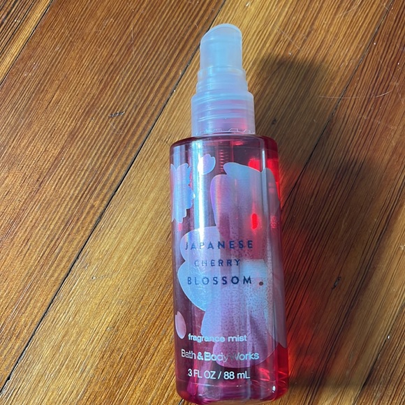 Bath and body works bundle - Picture 4 of 4